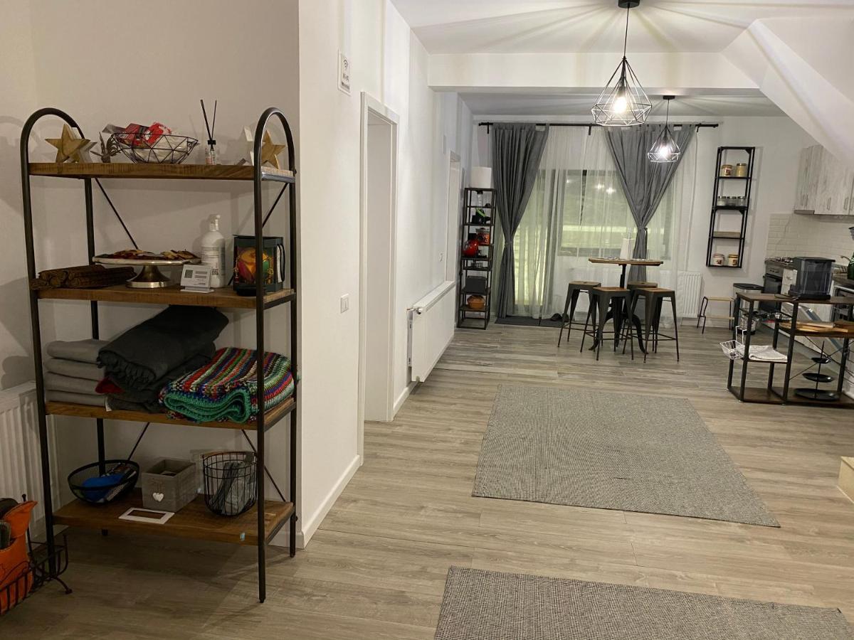 Casa Skadi, Zamora,Buşteni Exteriér fotografie